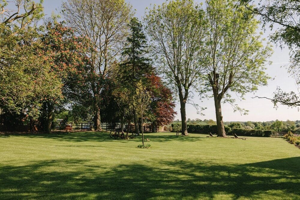 An English Farmhouse Brimming With History 32 english-farmhouse-brimming-with-history-nordroom