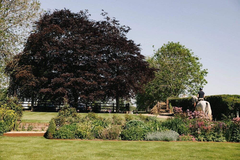 An English Farmhouse Brimming With History 33 english-farmhouse-brimming-with-history-nordroom