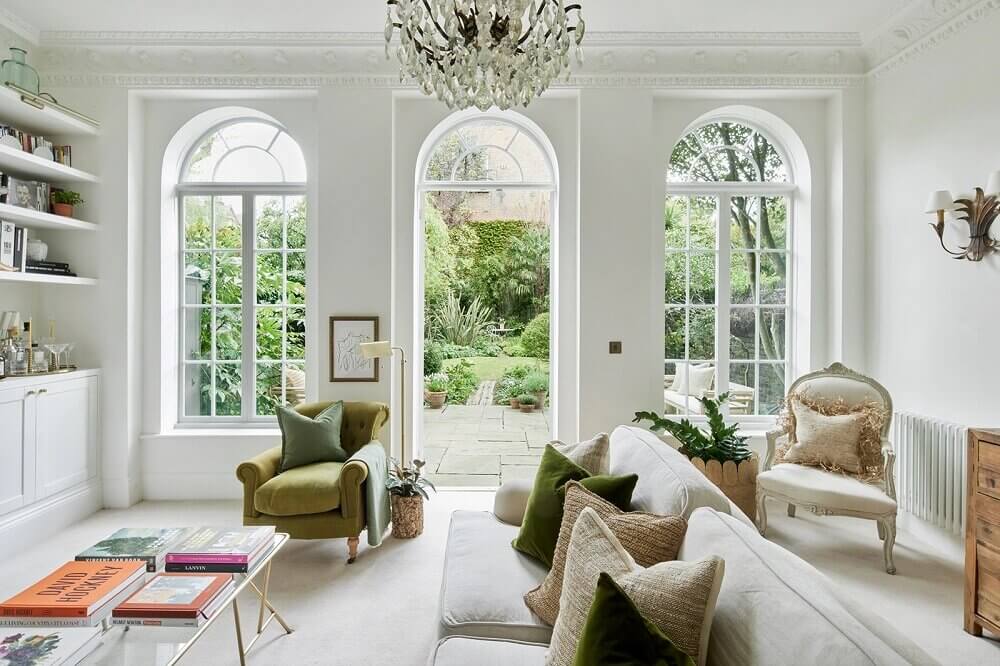 A Light-Filled Maisonette With Lovely Garden 4 light-filled-living-room-arched-winodws-london-nordroom