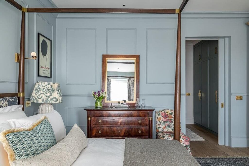A Blend Of British and Californian Style In A London Townhouse 19 british-californian-style-notting-hill-townhouse-nordroom