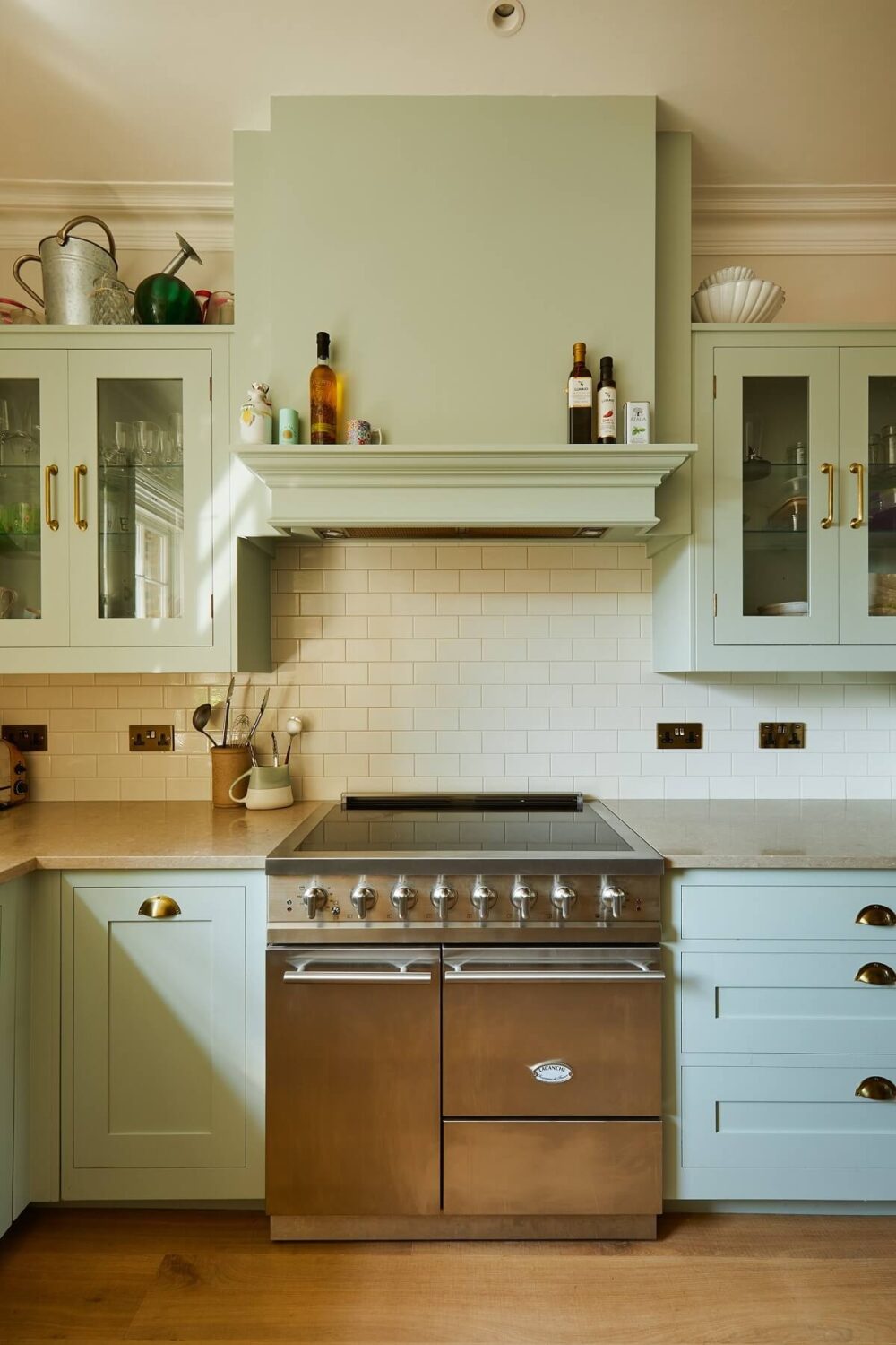 Green Kitchen Design Ideas That You'll Love 20 green kitchen with white tiles