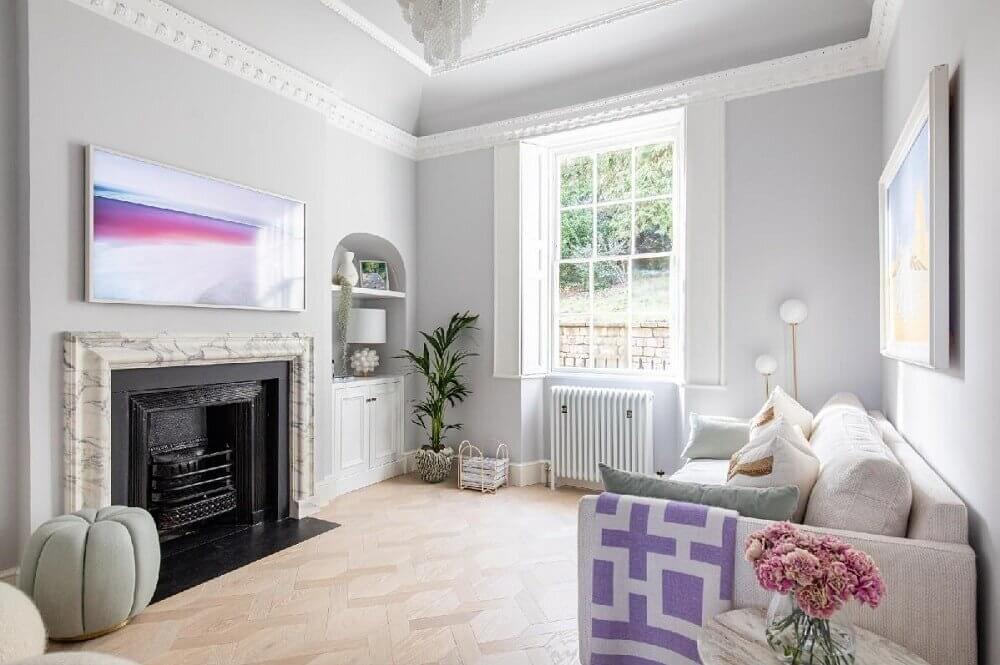 A Peaceful Townhouse in Bath With A Pink Surprise 6 serene-townhouse-bath-kitchen-gainsborough-nordroom