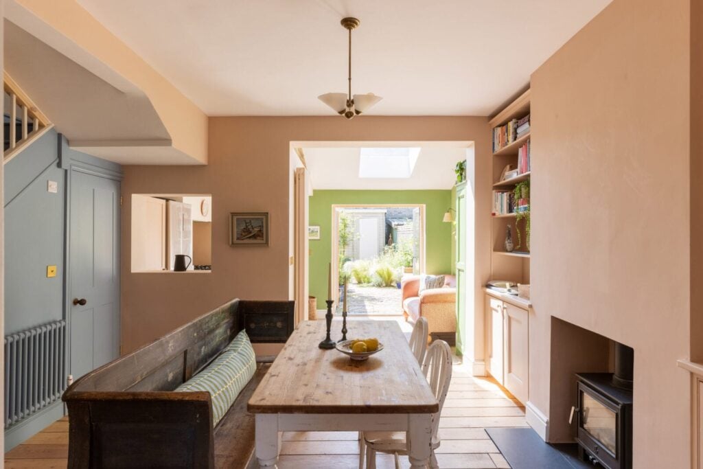 1 4 Colorful Rooms in a Historic London House