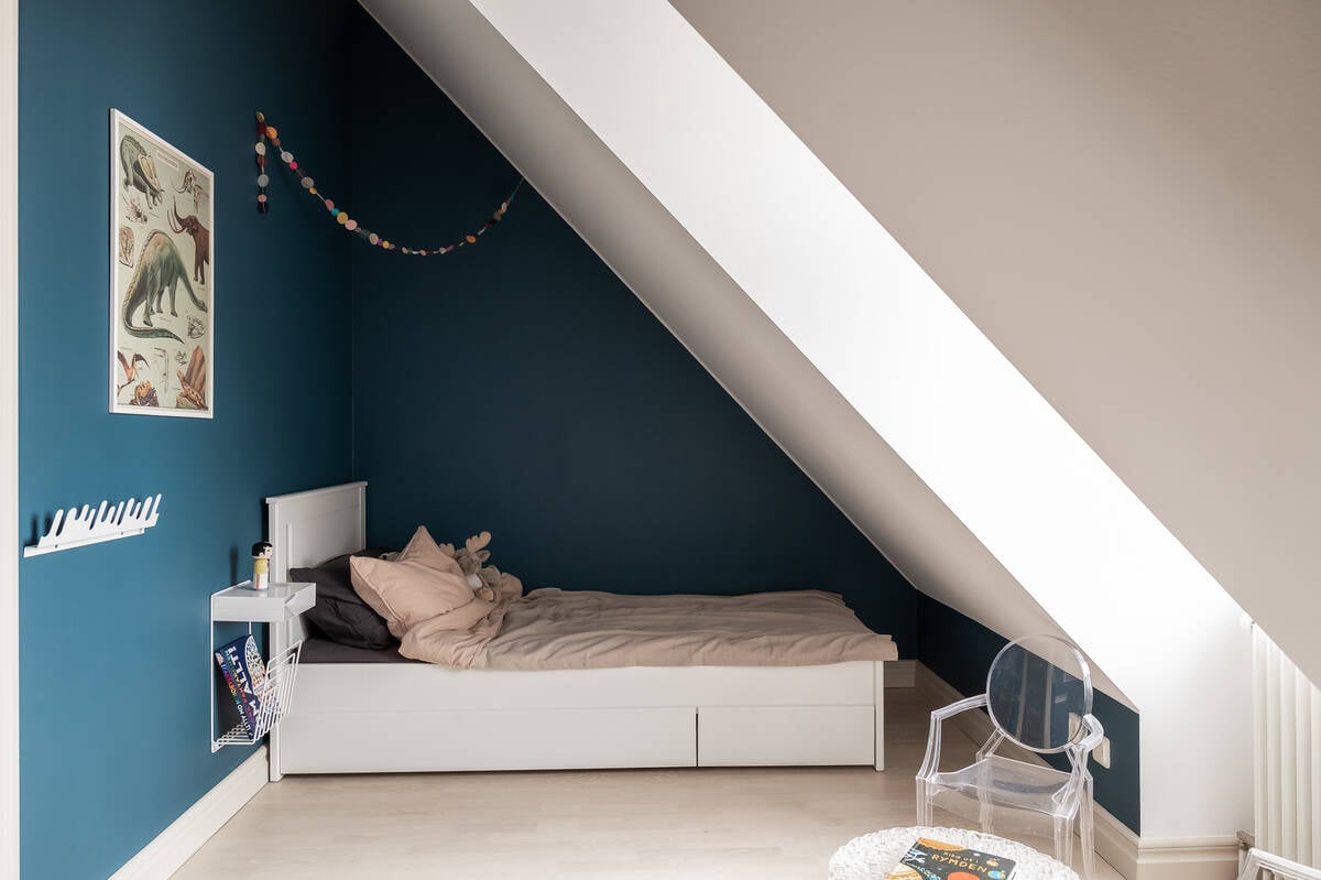 A Stockholm Maisonette Decorated in Warm Neutrals 16 stockholm-apartment-warm-neutral-color-palette-nordroom