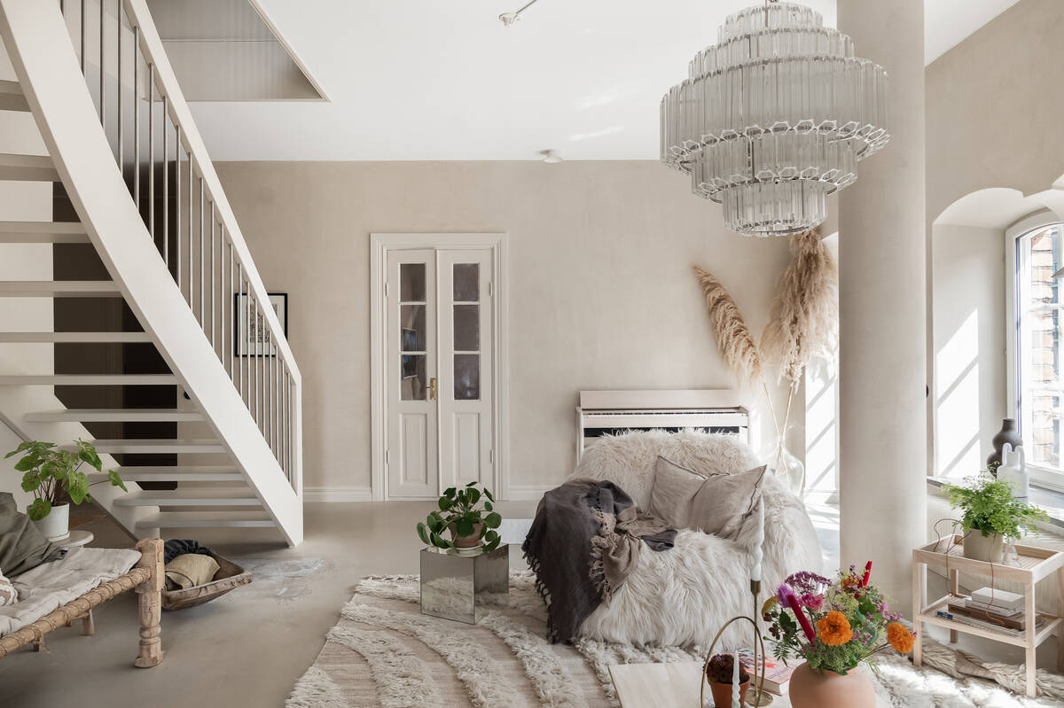 A Stockholm Maisonette Decorated in Warm Neutrals 9 stockholm-apartment-warm-neutral-color-palette-nordroom