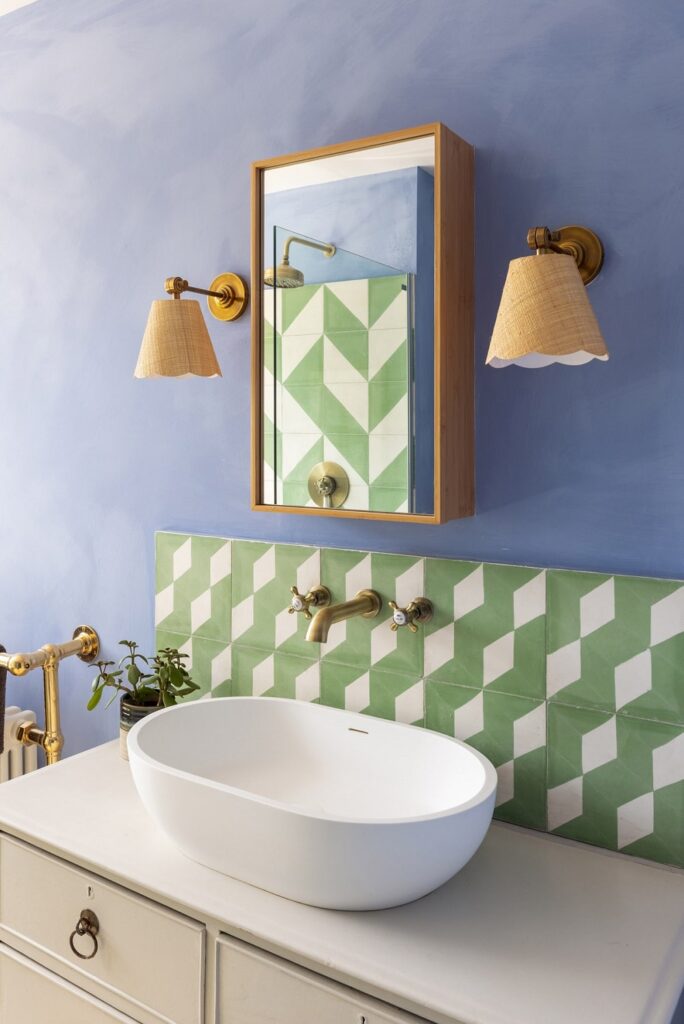 Inspiring Bathrooms With Geometric Tiles 29 16 Inspiring Bathrooms With Geometric Tiles
