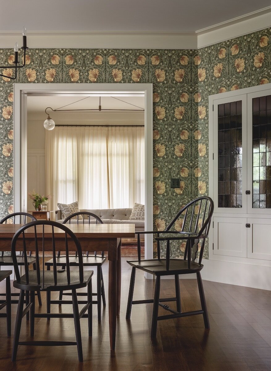Reading Nooks in a Stylish Iowa City Home 5 dining-room-william-morris-iowa-city-house-jessica-helgerson-nordroom
