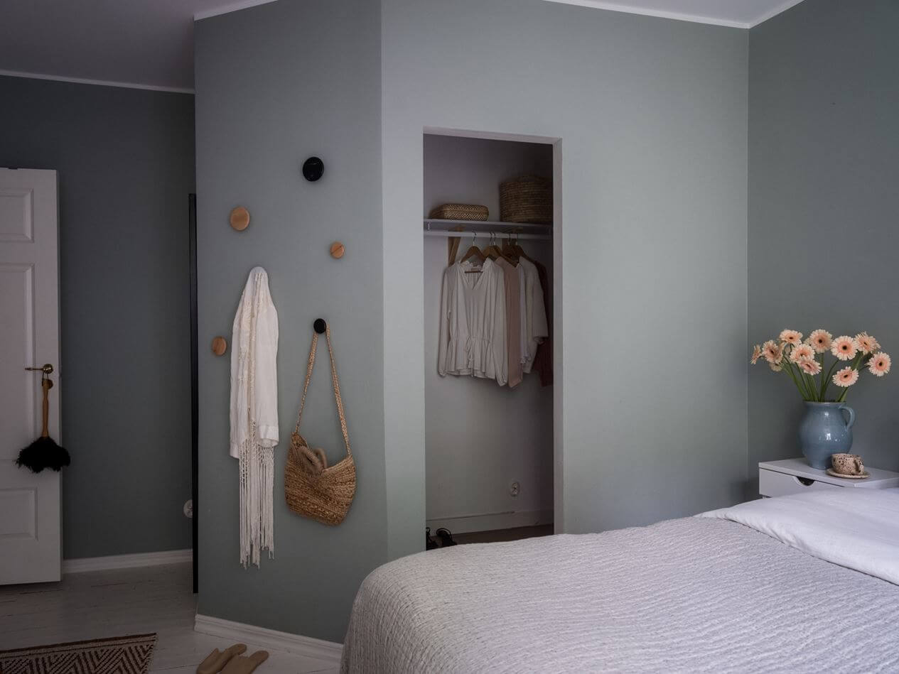 A Soft Scandinavian Home with Dark Blue Bedroom 11 soft-scandinavian-home-dark-blue-bedroom-nordroom
