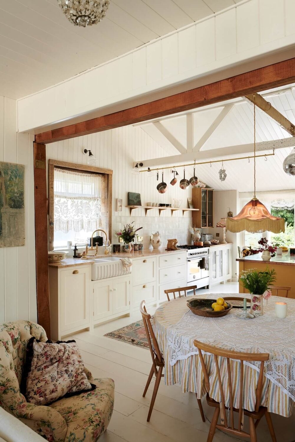Pearl Lowe's Light Bohemian Beach House Kitchen 6 pearl-lowe-light-bohemian-beach-house-devol-kitchen-nordroom