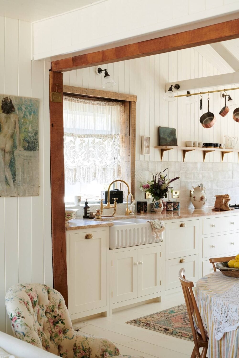 Pearl Lowe's Light Bohemian Beach House Kitchen 7 pearl-lowe-light-bohemian-beach-house-devol-kitchen-nordroom