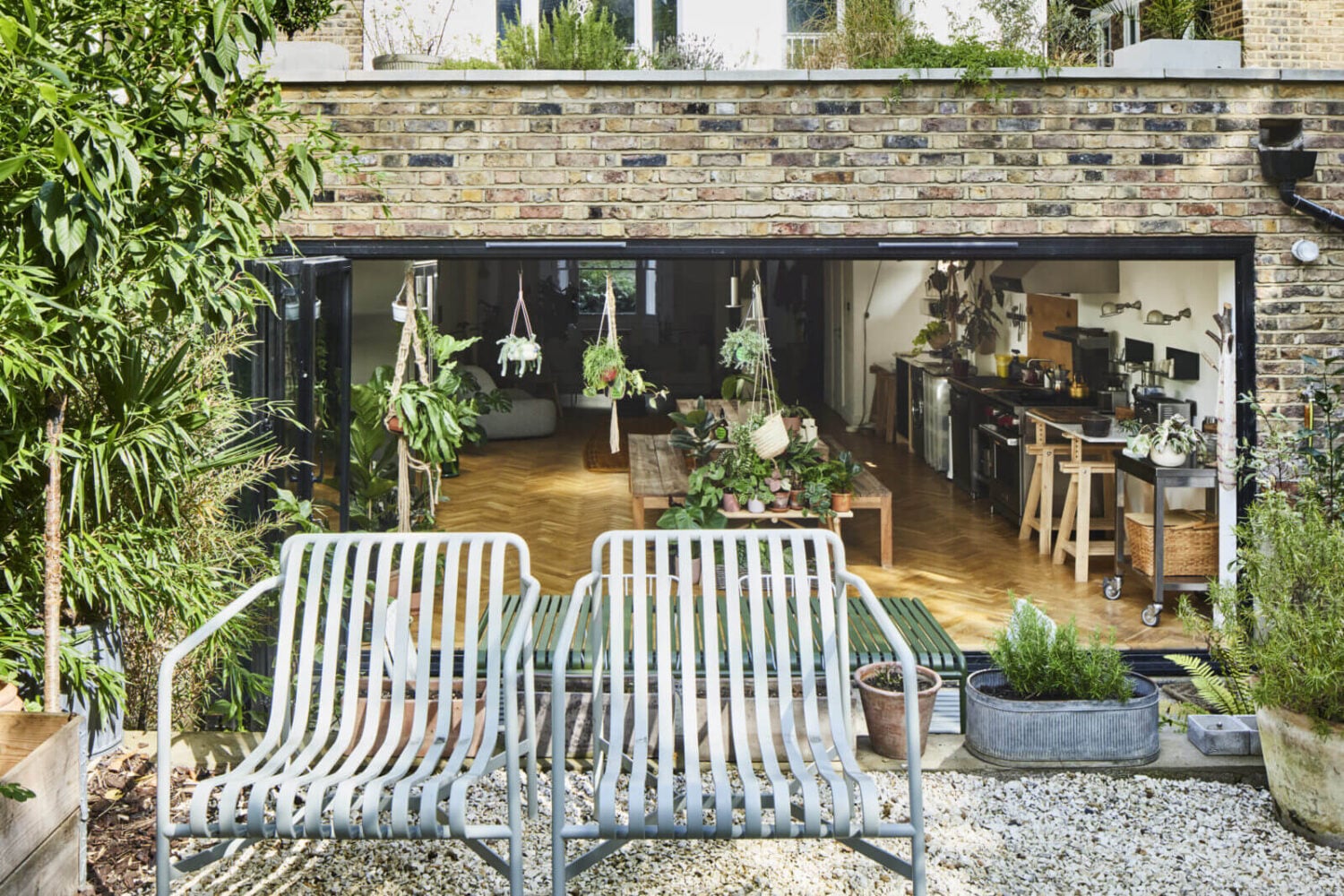 An Open-Plan Victorian House in London 12 garden-open-plan-loft-victorian-townhouse-london-nordroom