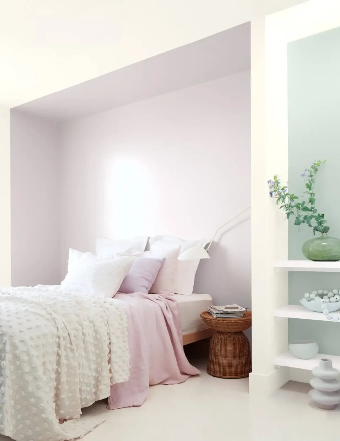 Home Decor Color Trends 2022: Natural Hues with Bright Pops 9 benjamin-moore-color-trends-2022-nordroom