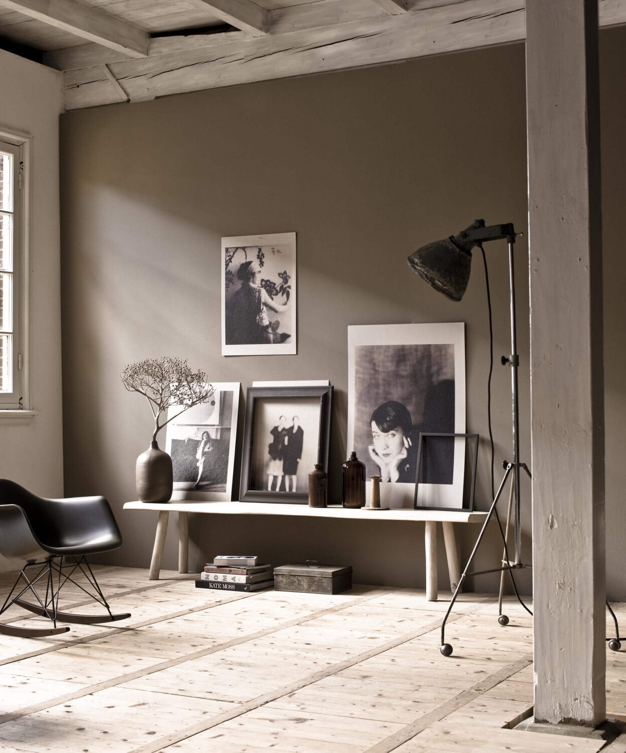 Home Decor Color Trends 2022: Natural Hues with Bright Pops 54 brown walls color trends 2022 nordroom Home Decor Color Trends 2022: Natural Hues with Bright Pops