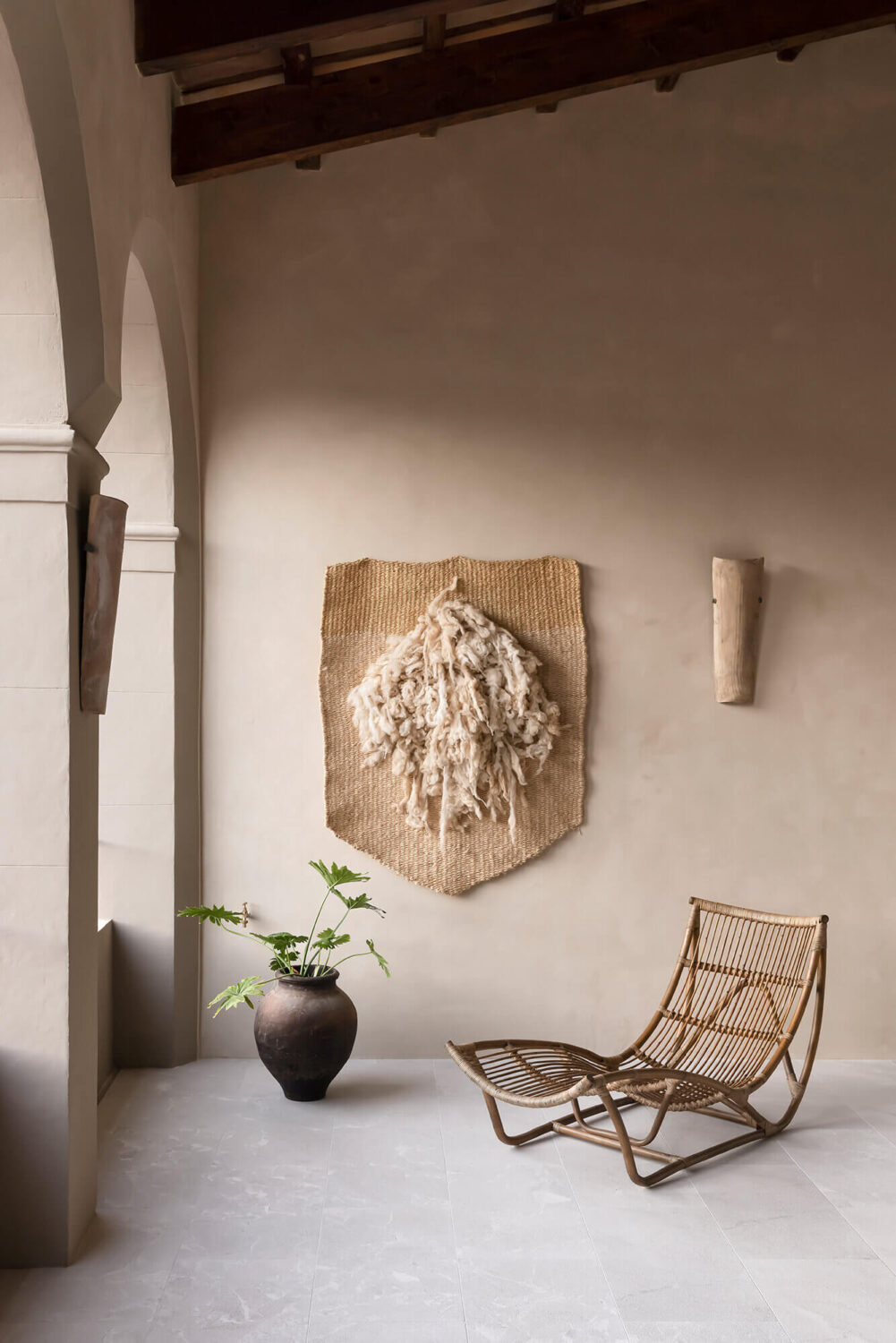 A Renovated Historic Townhouse on Mallorca 21 detail-townhouse-majorca-nordroom