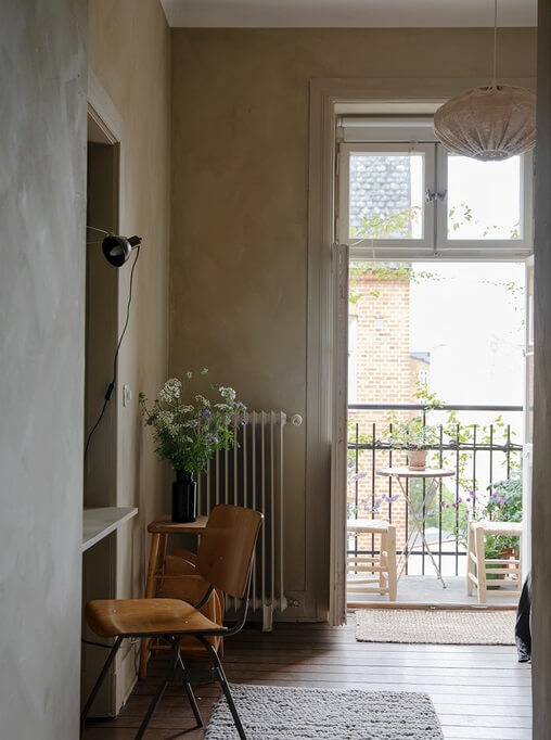 Earthy Tones in a Historic Swedish Apartment 19 earthy-tones-historic-swedish-apartment-nordroom