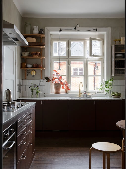 Earthy Tones in a Historic Swedish Apartment 9 earthy-tones-historic-swedish-apartment-nordroom