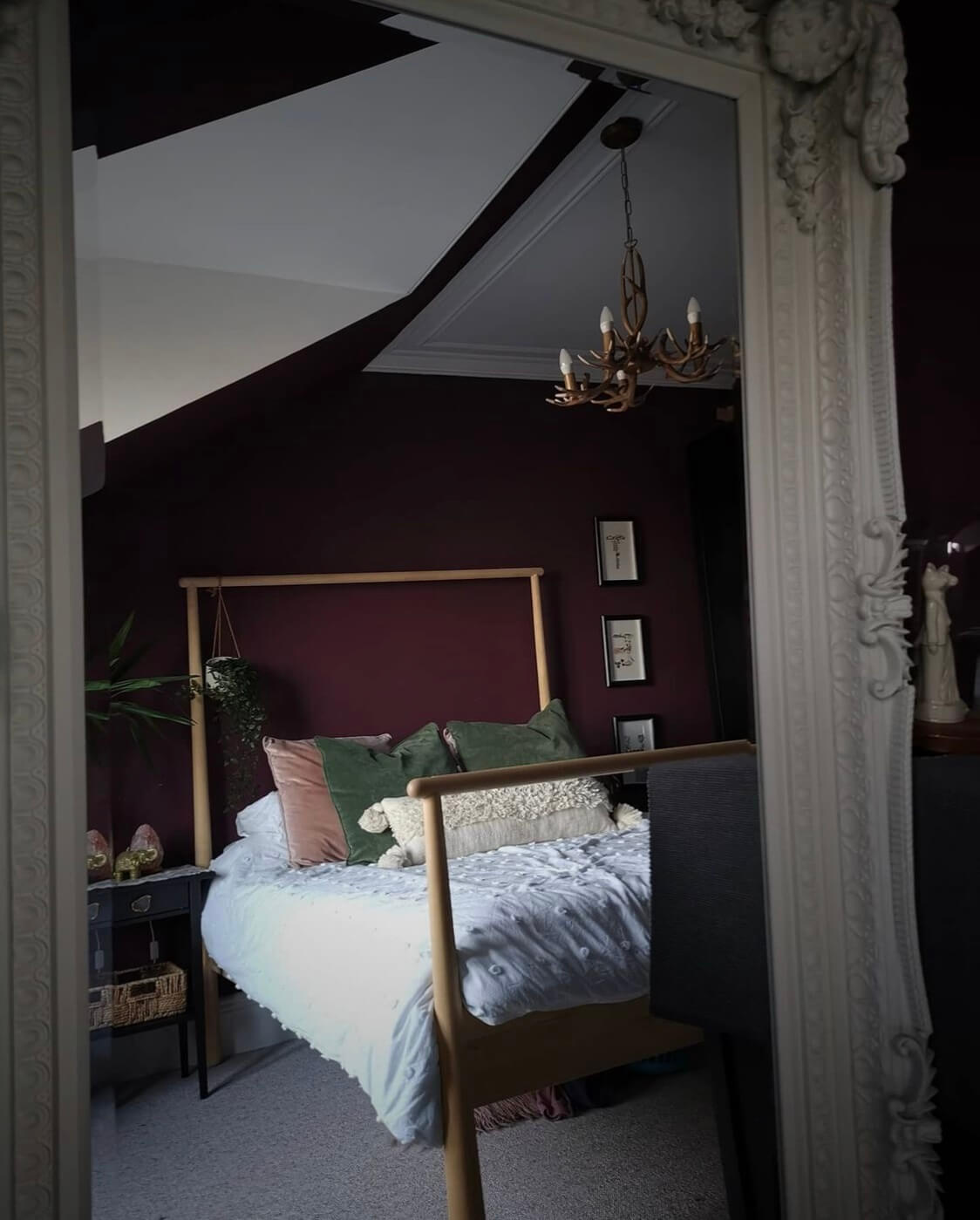Heather's Colorful Eclectic Home in Scotland 11 purple-bedroom-victorian-home-aberdeen-nordroom