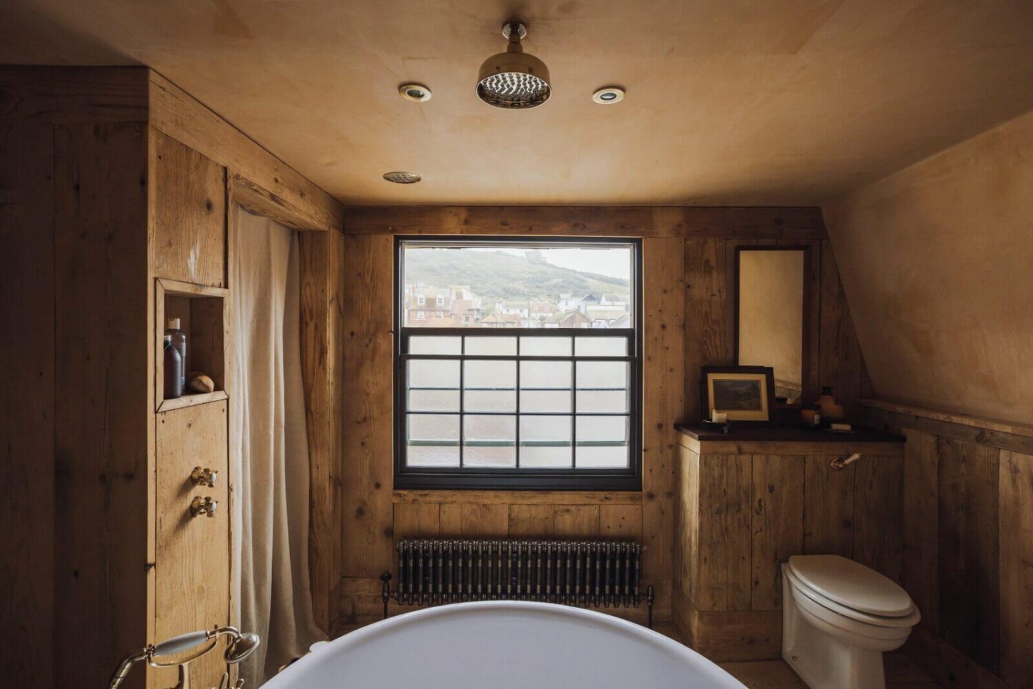 Moody Colors in a Unique Historic Apartment 19 rustic bathroom apartment england nordroom Moody Colors in a Unique Historic Apartment