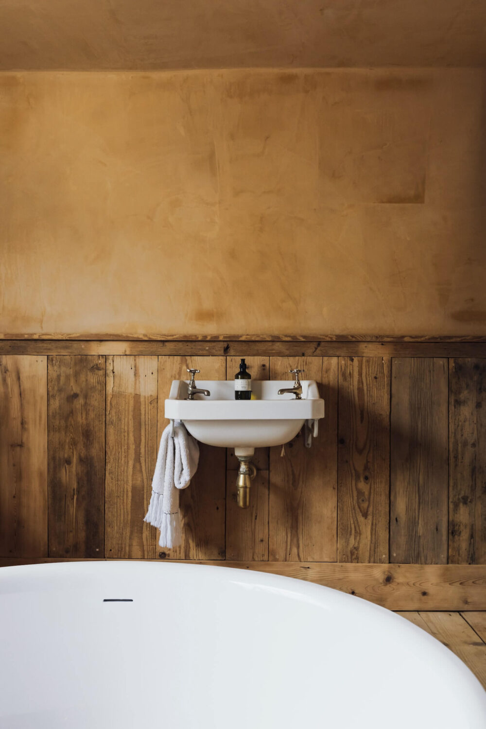 Moody Colors in a Unique Historic Apartment 20 rustic bathroom apartment england nordroom 2 Moody Colors in a Unique Historic Apartment