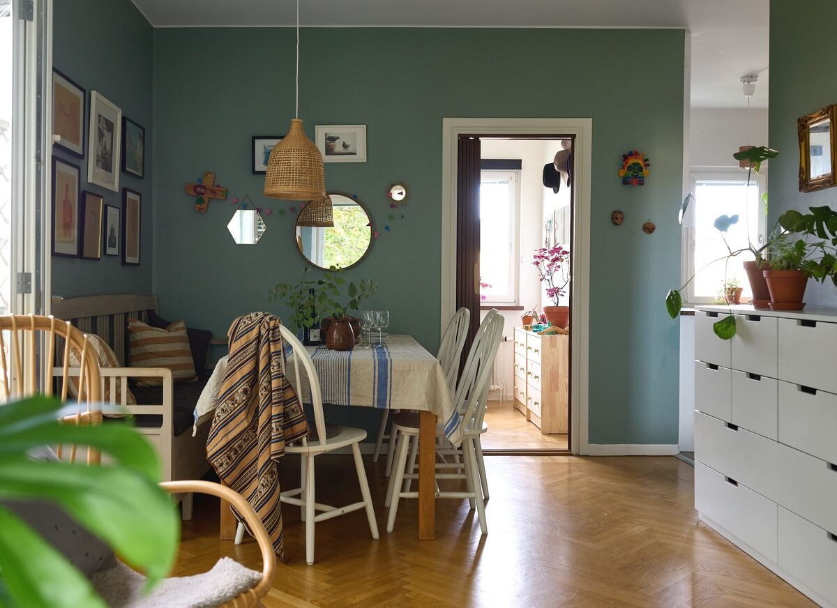 A Natural Scandi Boho Apartment 5 scandinavian-living-room-dining-table-nordroom
