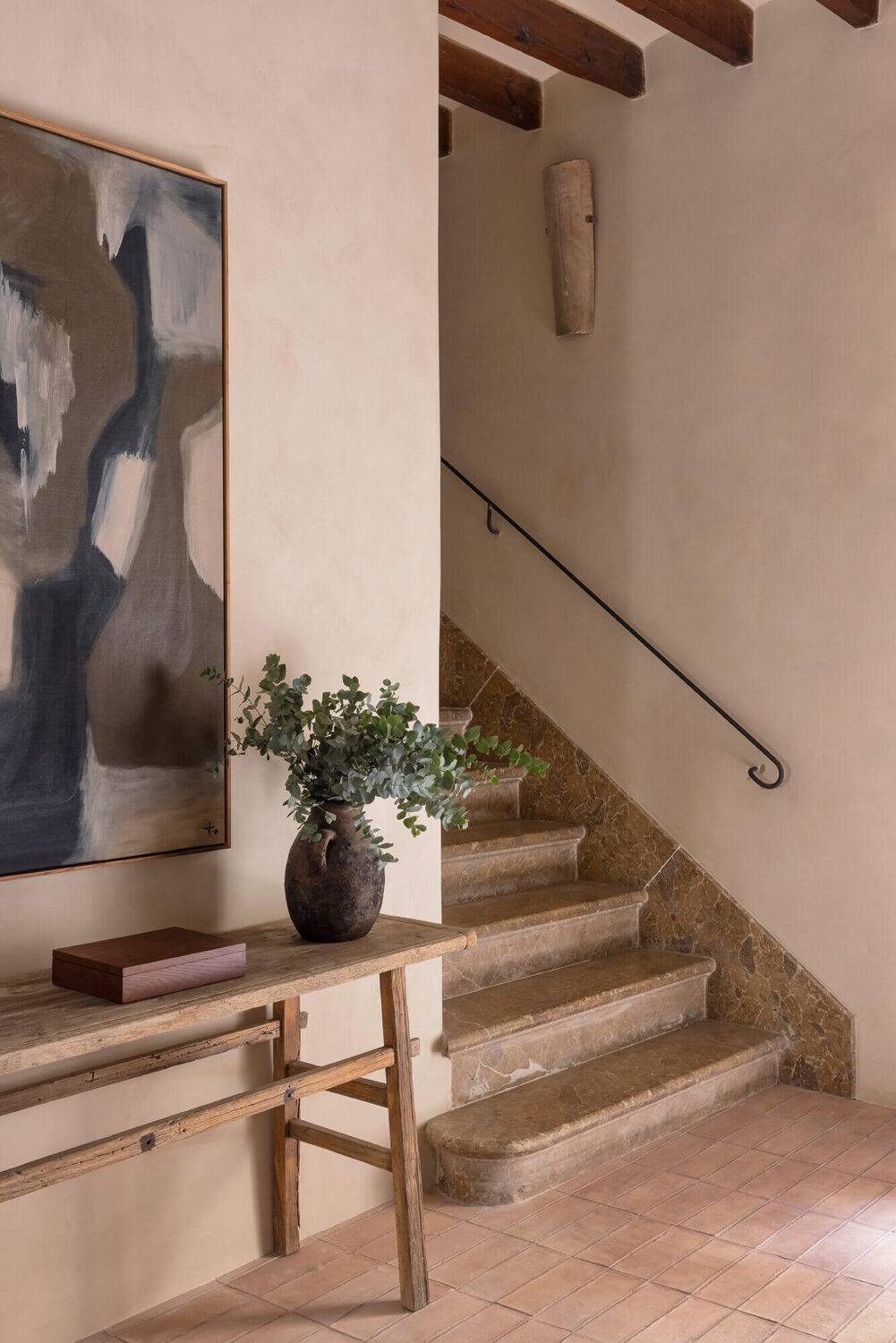 A Renovated Historic Townhouse on Mallorca 8 stairs-historic-townhouse-majorca-durietz-design-nordroom