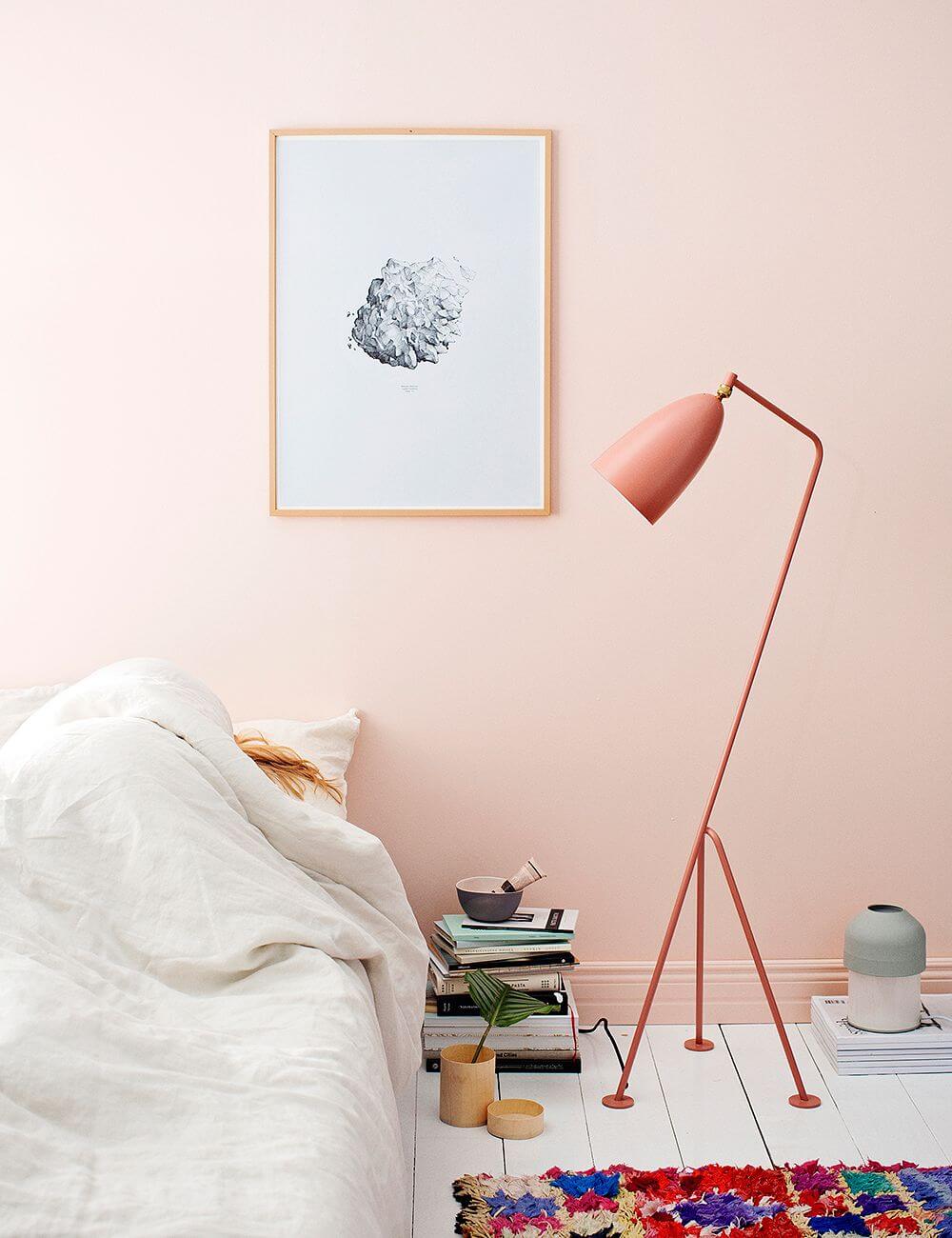 Home Decor Color Trends 2022: Natural Hues with Bright Pops 38 subtle-pink-bedroom-grasshopper-lamp-color-trends-2022-nordroom