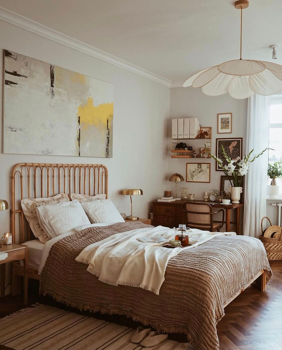 A Warm Scandinavian-Inspired Home in Poland 15 warm-bedroom-home-office-nordroom