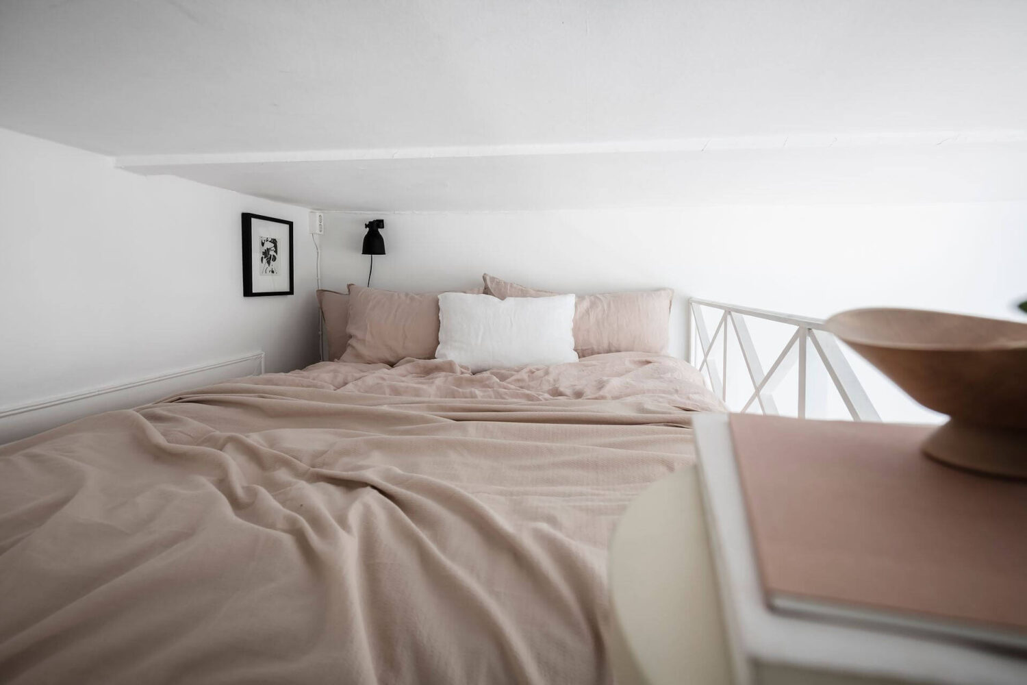 A White Scandinavian Studio Apartment With Loft Bed 22 white-scandinavian-studio-apartment-loft-bed-nordroom