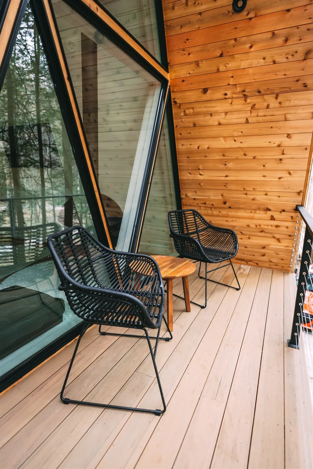 Dunlap Hollow A-Frame Cabin in Ohio 24 a-frame-cabin-airbnb-ohio-nordroom