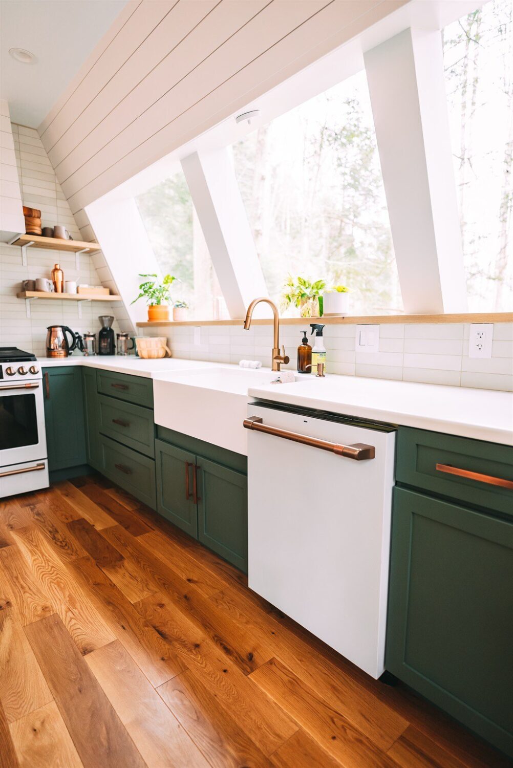Dunlap Hollow A-Frame Cabin in Ohio 9 a-frame-cabin-airbnb-ohio-nordroom