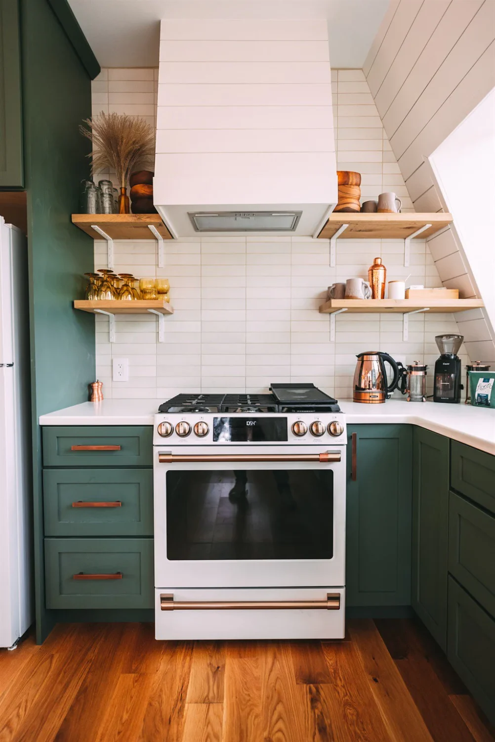Dunlap Hollow A-Frame Cabin in Ohio 10 a-frame-cabin-airbnb-ohio-nordroom