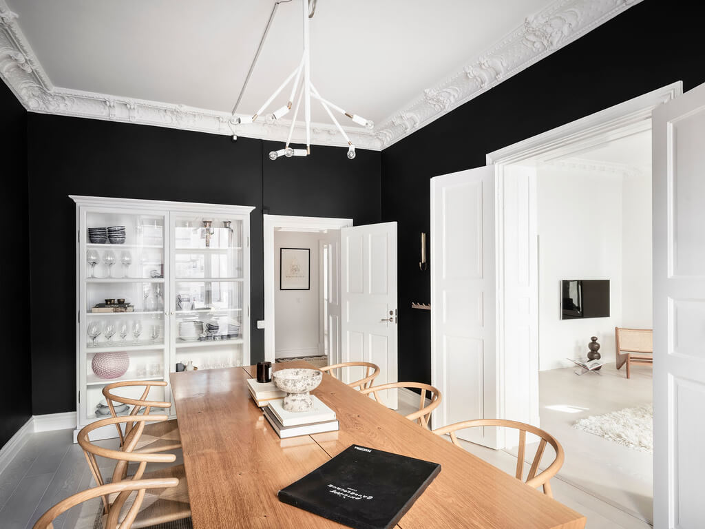 A Black Dining Room in a Stylish Apartment 4 black-white-scandinavian-dining-room-nordroom