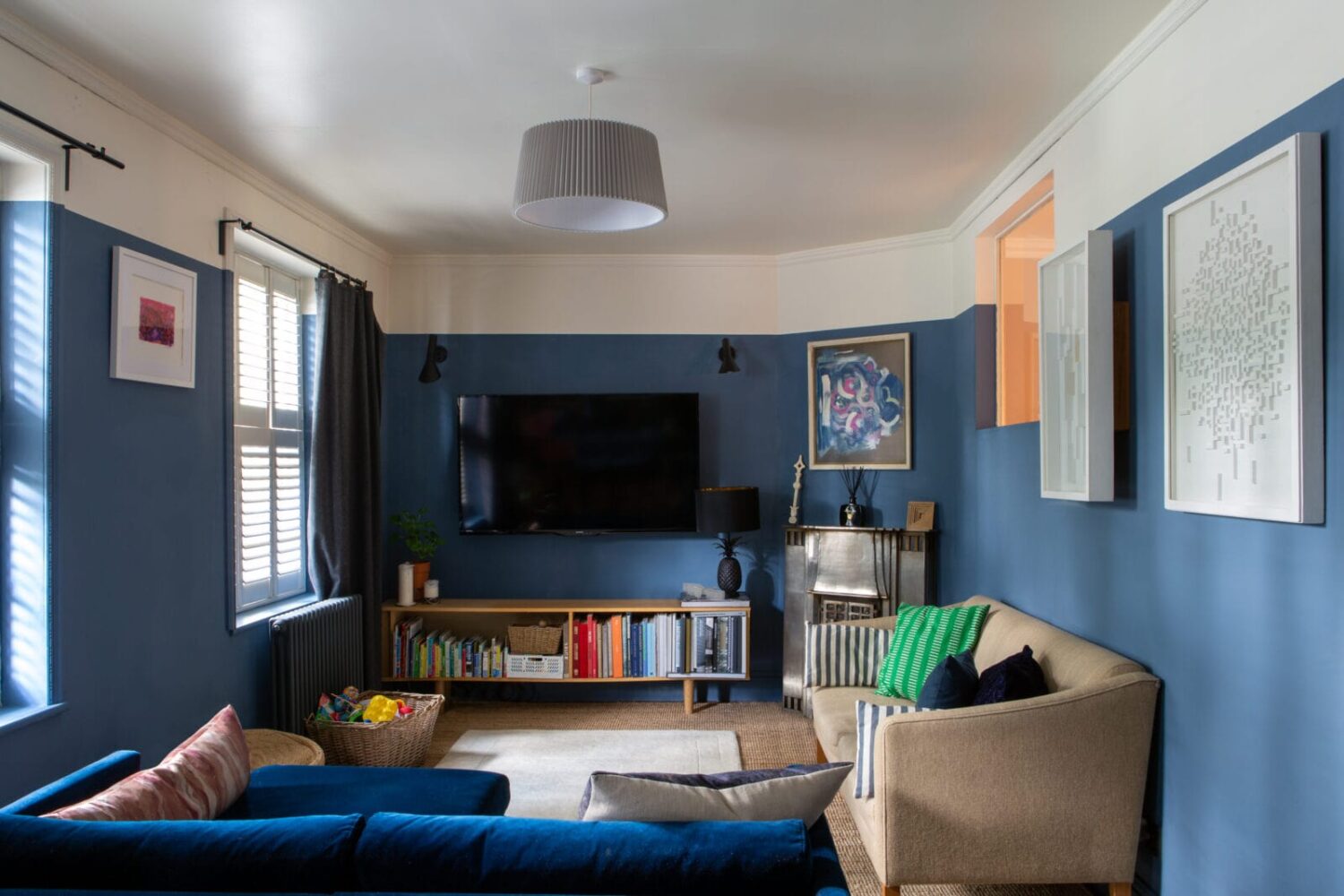 A Colorful Georgian Home in England 6 blue-living-room-georgian-home-england-nordroom