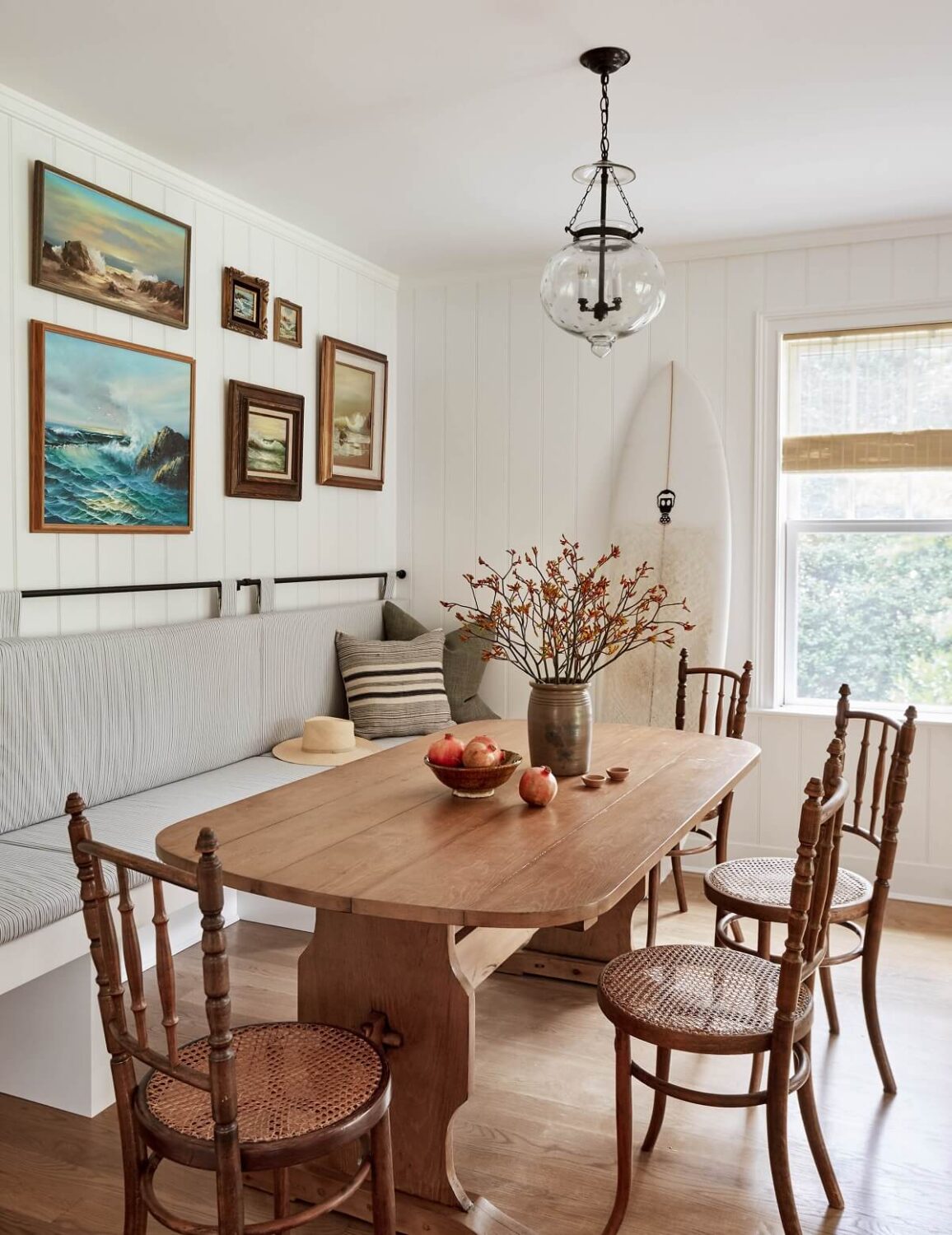 A Serene Surf Retreat in The Hamptons 2 breakfast-nook-vintage-art-antique-table-surf-retreat-becca-interiors-nordroom