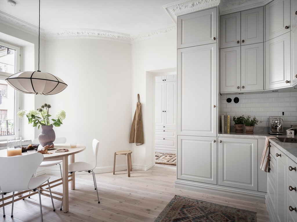 A Calm Light-Filled Apartment in Sweden 11 calm-light-filled-apartment-scandinavian-design-nordroom