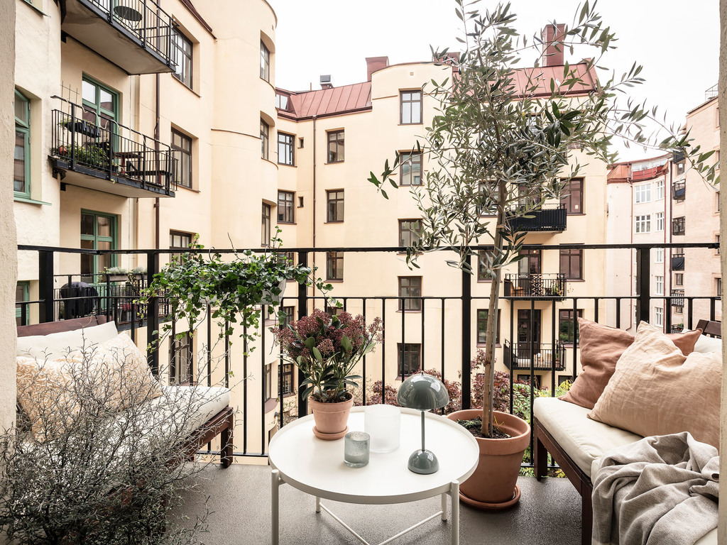 A Calm Light-Filled Apartment in Sweden 19 calm-light-filled-apartment-scandinavian-design-nordroom