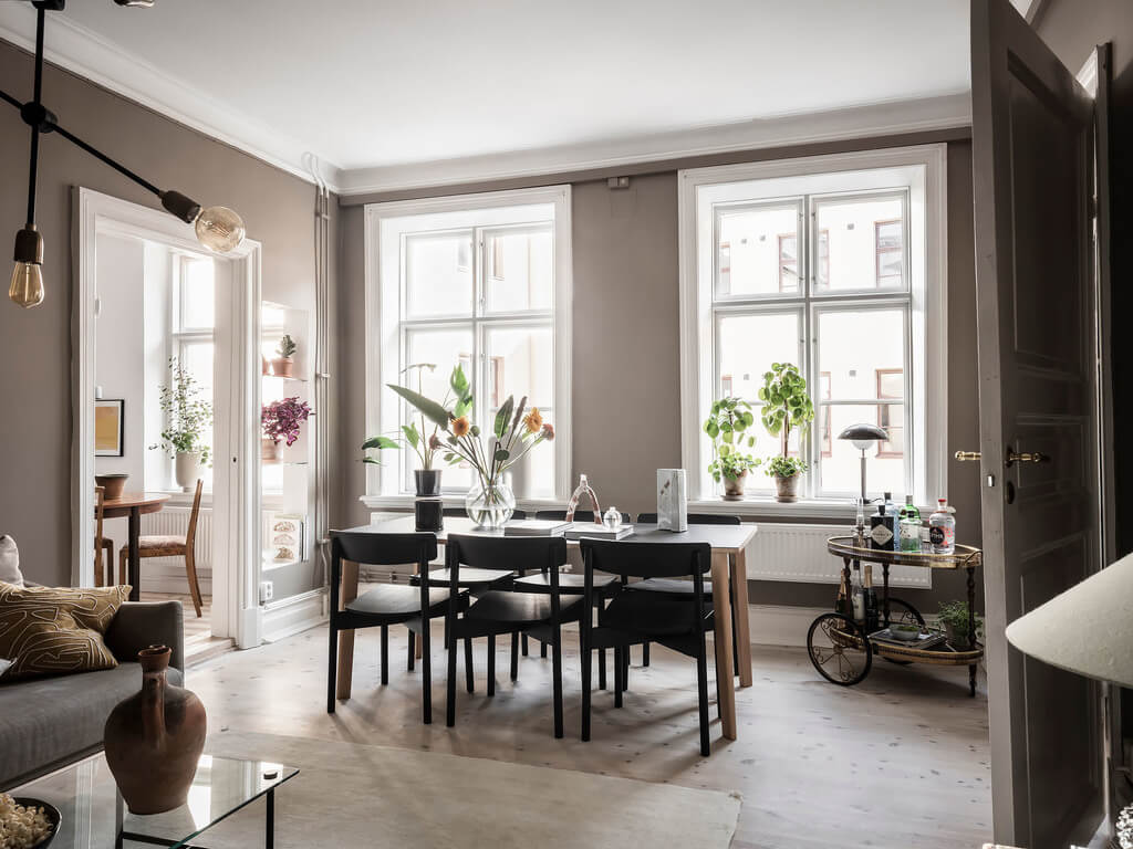 A Stylish Gray Scandinavian Apartment 8 dining-table-scandinavian-living-room-nordroom