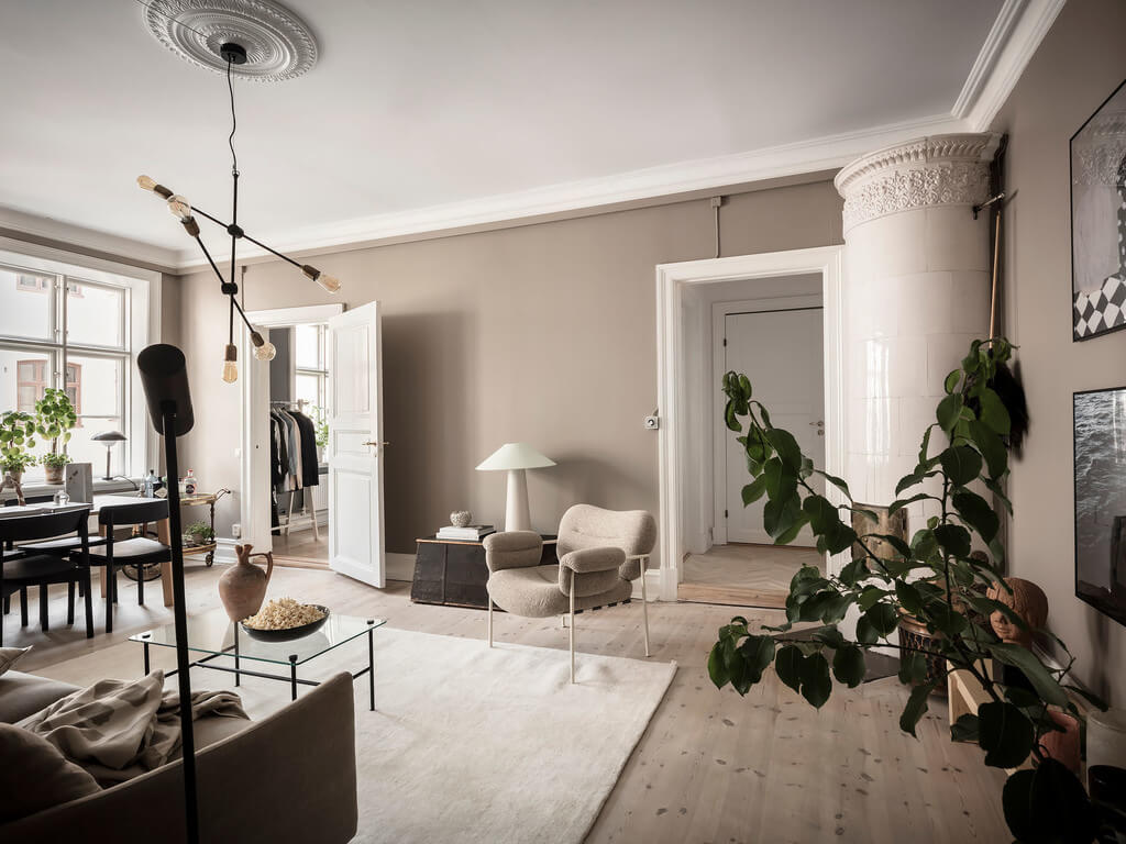 A Stylish Gray Scandinavian Apartment 6 gray-scandinavian-living-room-wooden-floor-nordroom