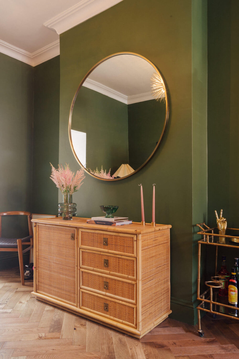 Color in a Renovated Victorian Townhouse in London 15 green-living-room-round-mirror-victorian-townhouse-london-nordroom