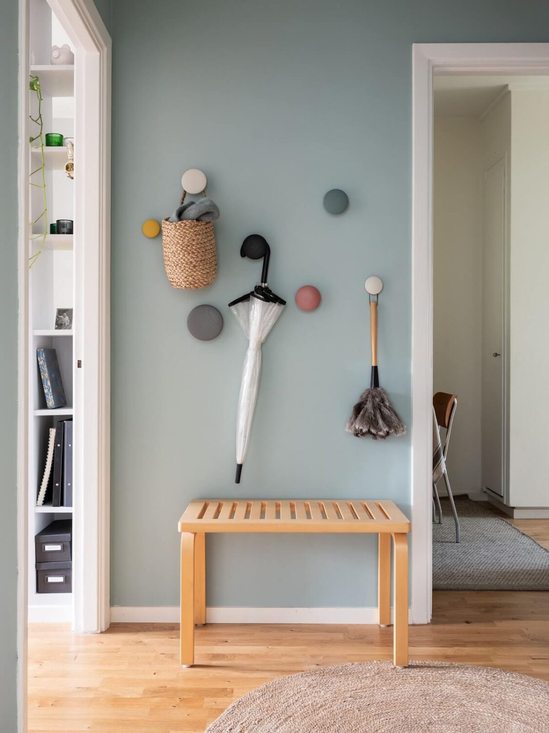 A Midcentury Studio Apartment in Sweden 8 mid-century-studio-apartment-nordroom