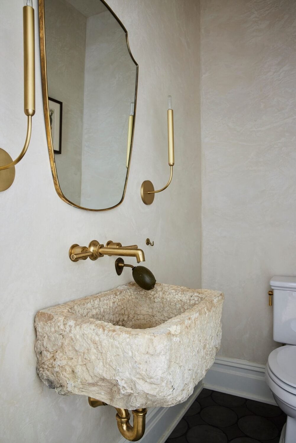 Soothing Tones in a Victorian Brownstone in Jersey City 16 soothing-tones-victorian-brownstone-jersey-city-nordroom