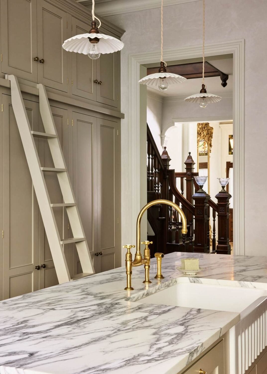 Soothing Tones in a Victorian Brownstone in Jersey City 11 soothing-tones-victorian-brownstone-jersey-city-nordroom