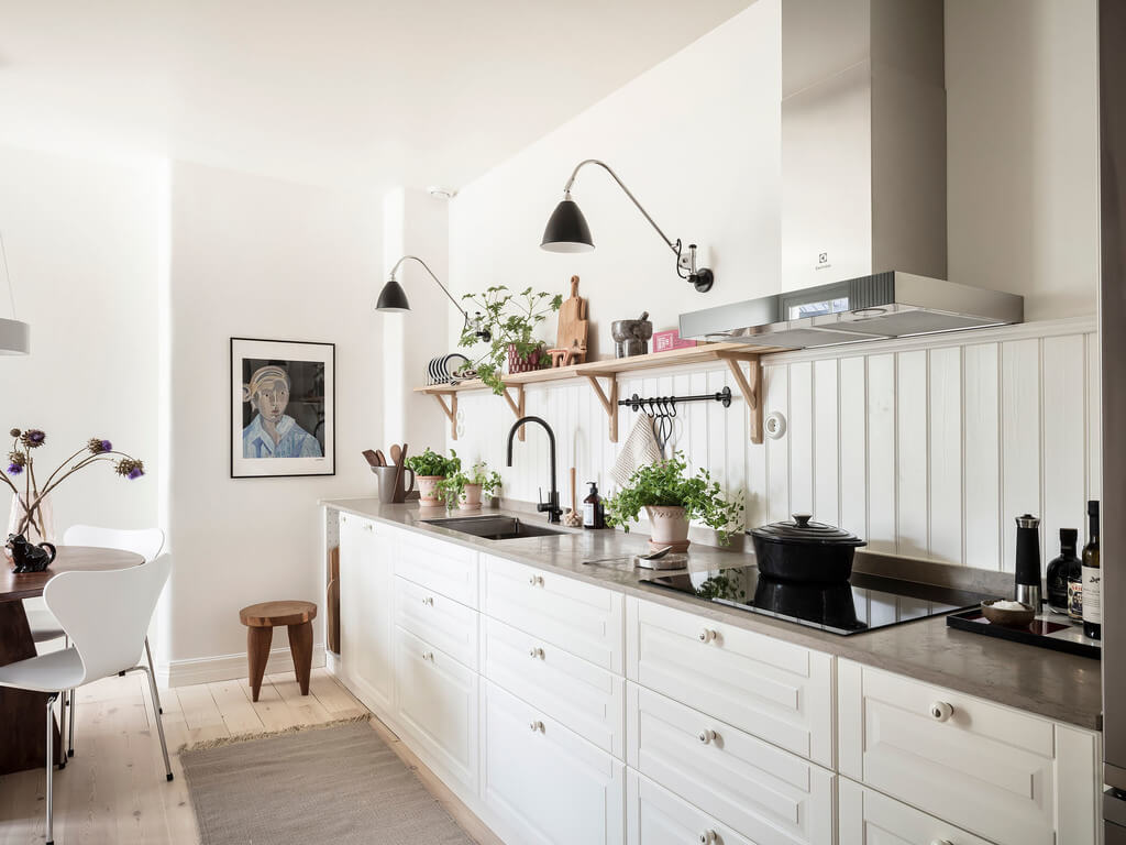 Subtle Color Touches in a Light Apartment 8 white-kitchen-nordroom