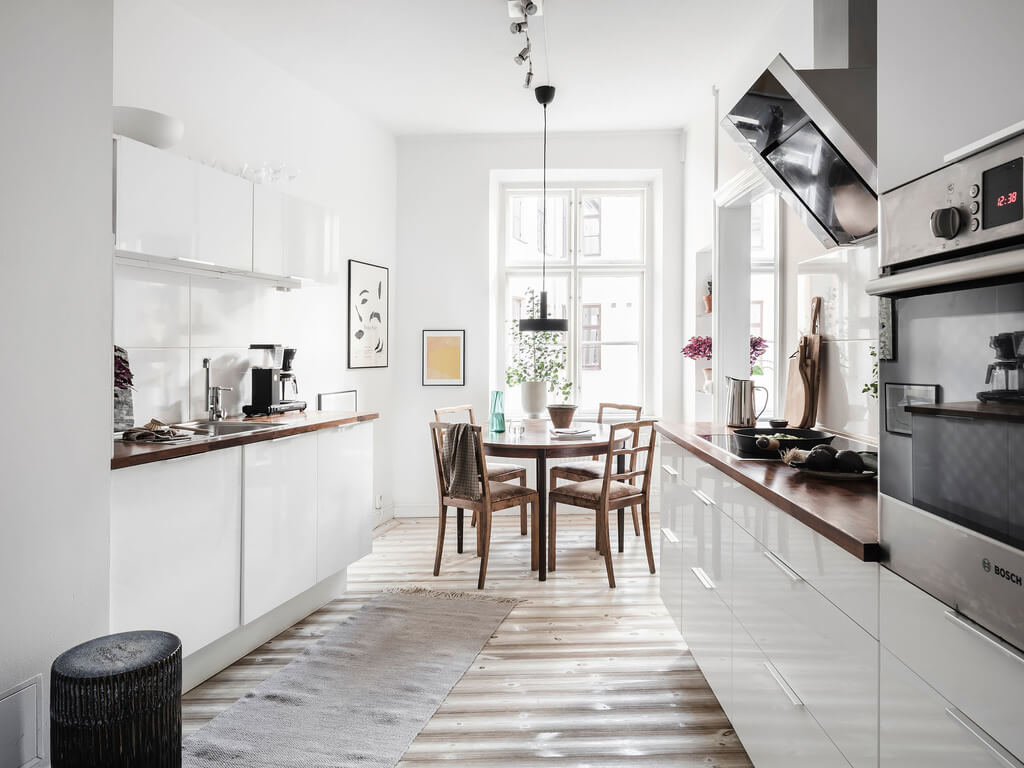 A Stylish Gray Scandinavian Apartment 18 white-kitchen-scandinavian-apartment-nordroom