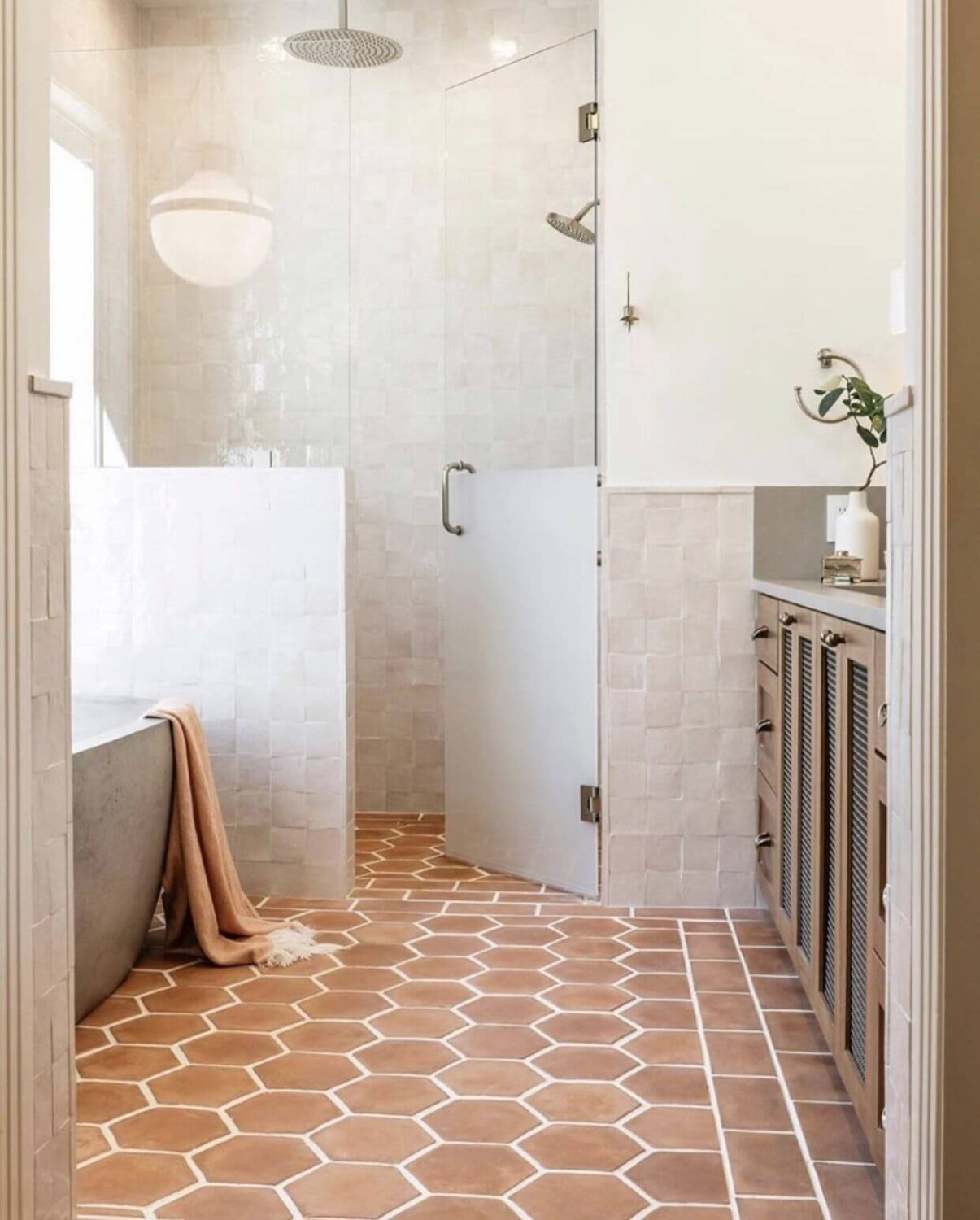 How To Style Terracotta Floor Tiles 32 bathroom-hexagon-terracotta-floor-nordroom