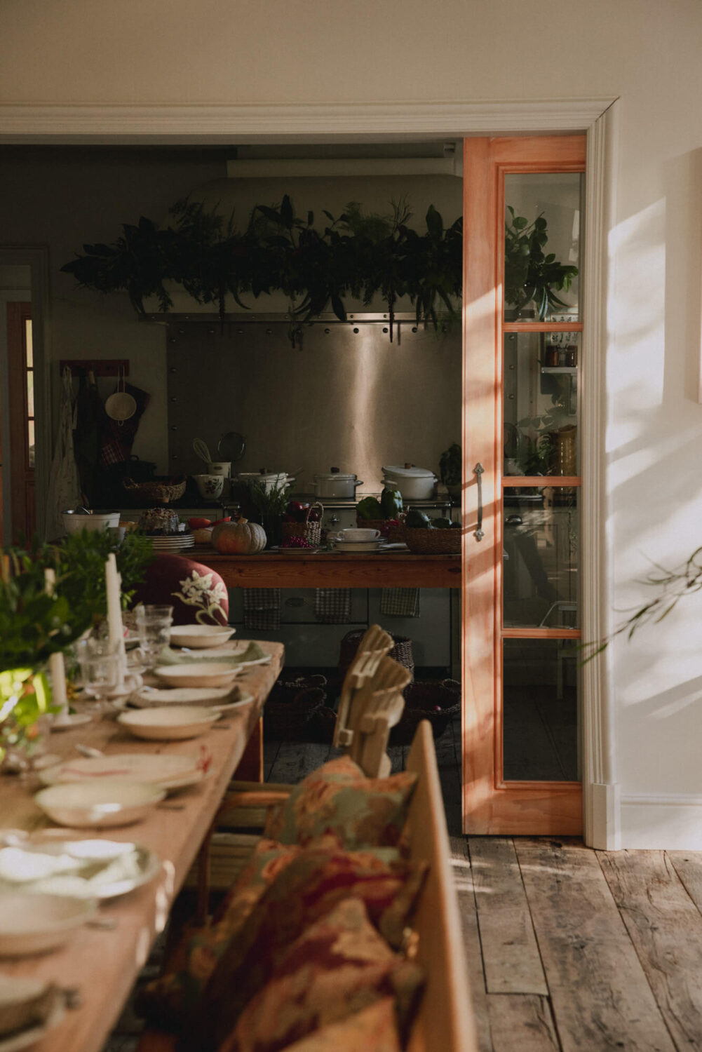 Zara Home Christmas Collection 2021 26 christmas-dining-room-kitchen-zara-home-nordroom