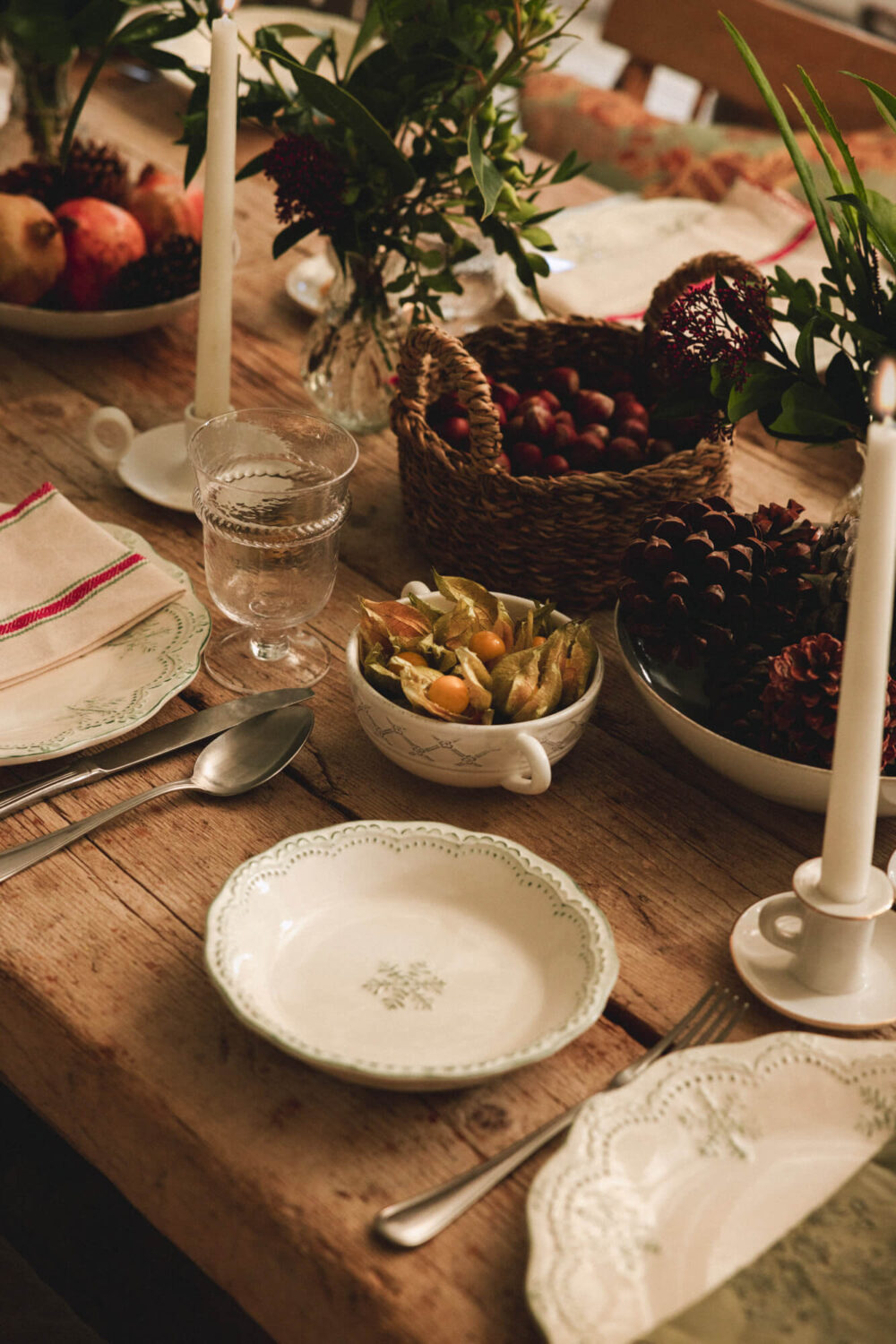 Zara Home Christmas Collection 2021 30 dinner-party-table-setting-zara-home-nordroom