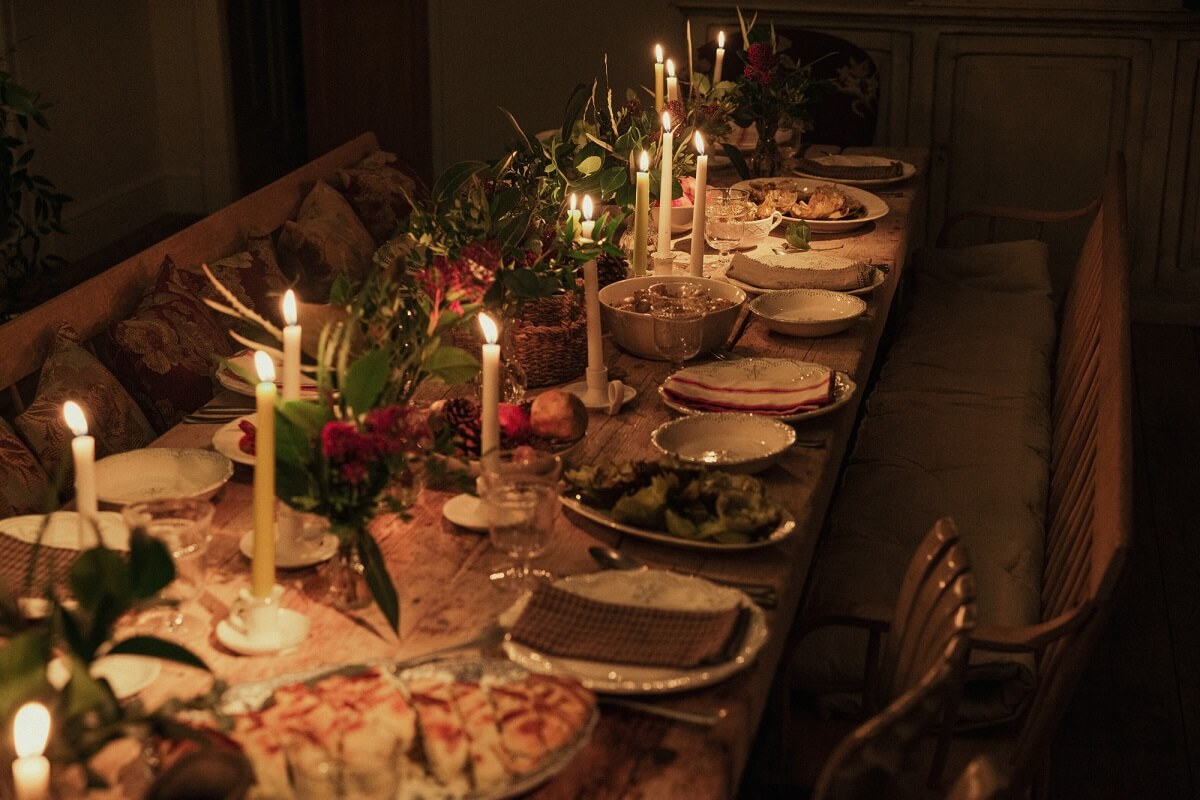 Zara Home Christmas Collection 2021 28 farmhouse-gathering-christmas-dinner-party-zara-home-nordroom