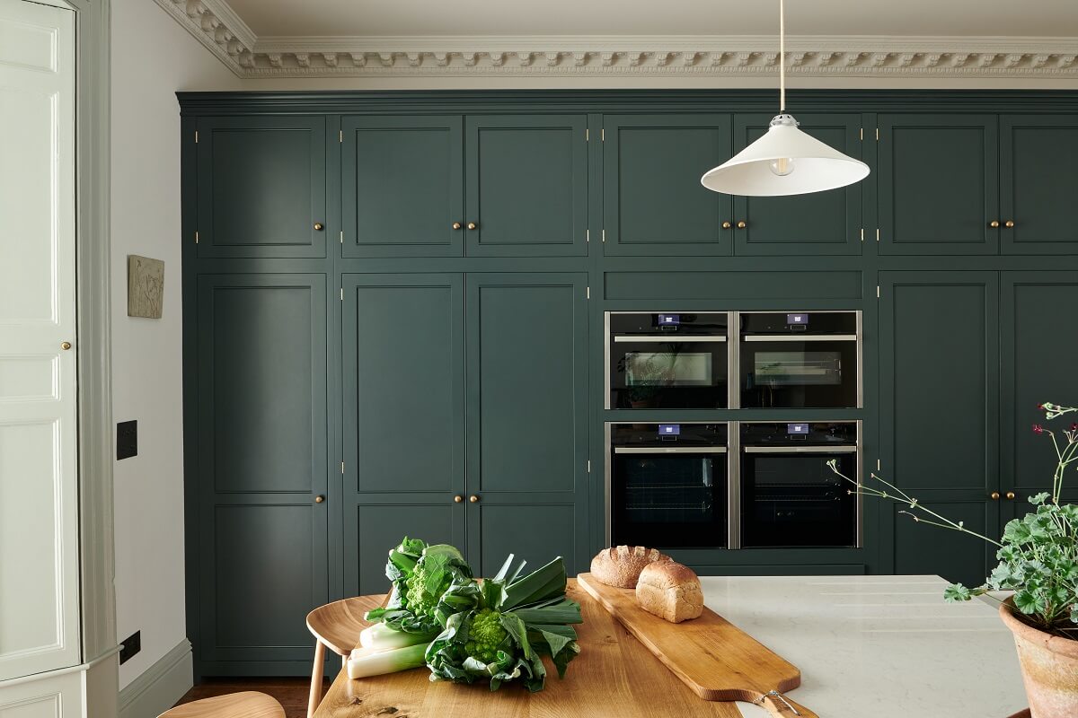 A Green Classic English Kitchen by deVOL 11 fitted-cupboards-classic-english-devol-kitchen-green-cabinets-nordroom