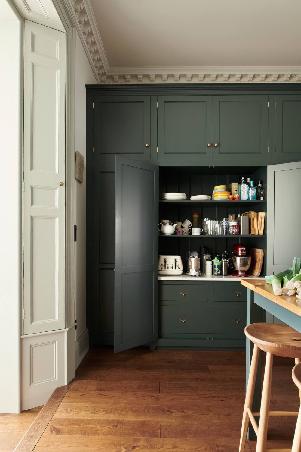 A Green Classic English Kitchen by deVOL 10 floor-to-ceiling-cupboards-green-devol-kitchen-nordroom